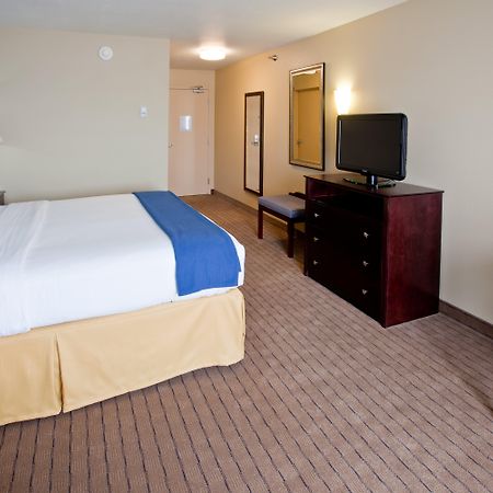 Holiday Inn Express Hotel & Suites Shelbyville By Ihg Cameră foto